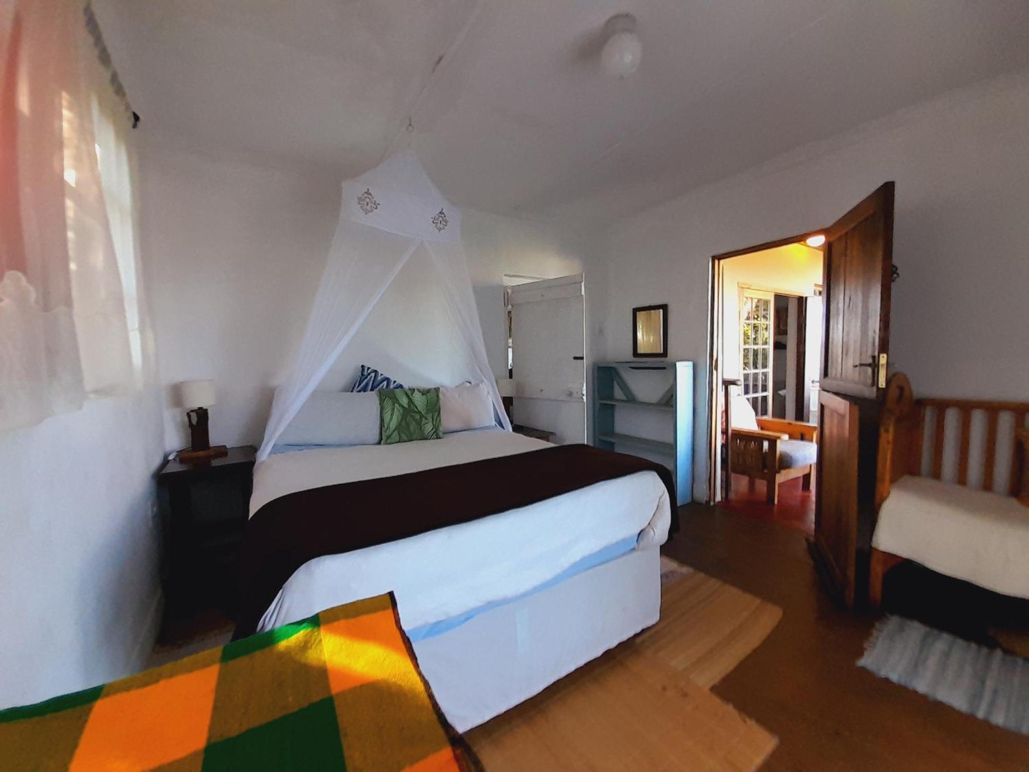 Delicious Monster Accommodation Port Saint Johnʼs Екстериор снимка